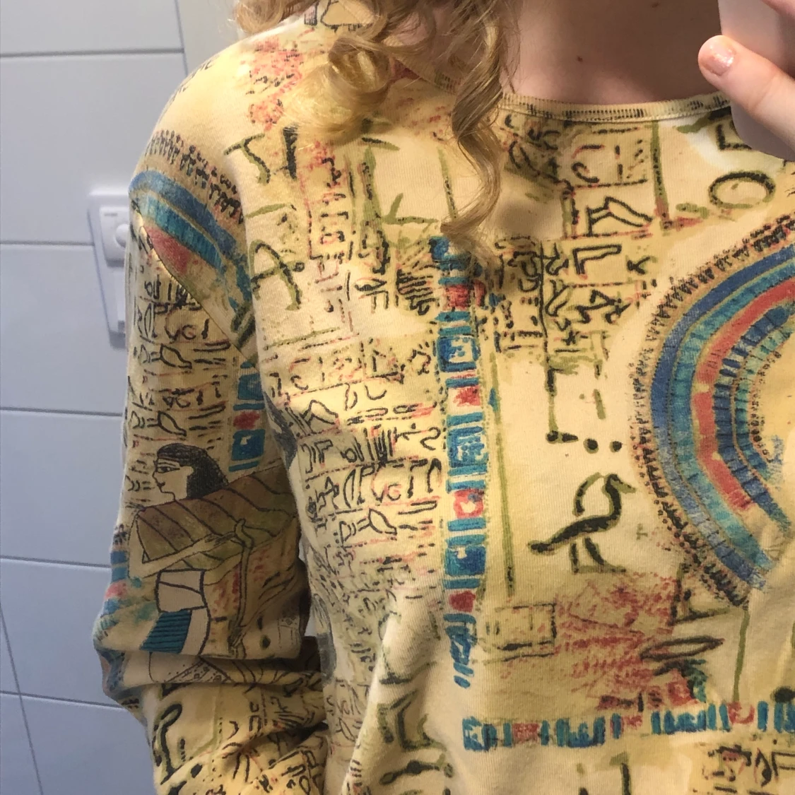 Tröja med egyptiskt mönster - 90