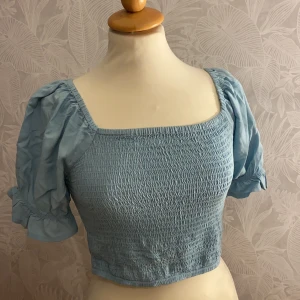 Topp - Söt topp ifrån bikbok, aldrig använd!