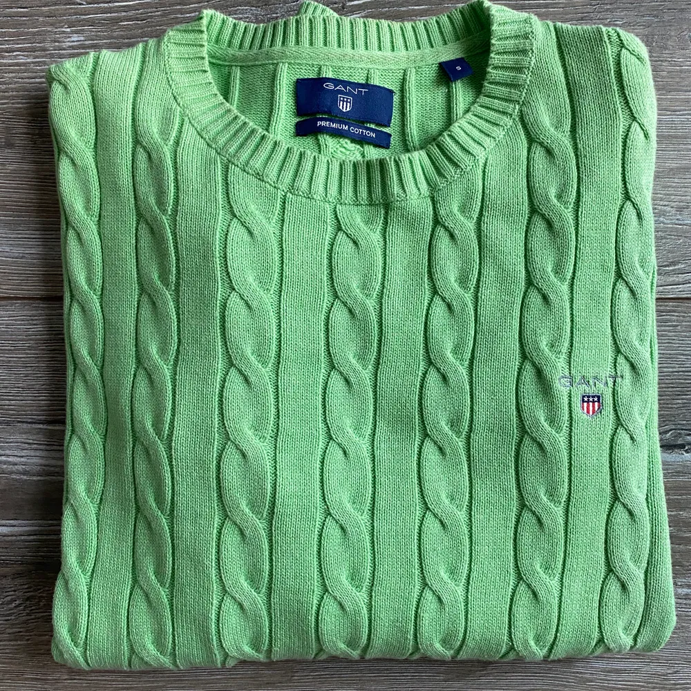 Grön stickad tröja från Gant. Sparsamt använd. Strl S. Tröjor & Koftor.