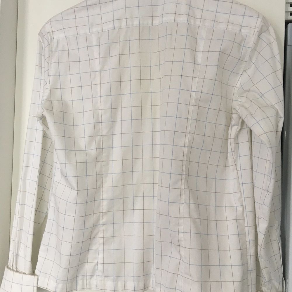 The Shirt factory design linnea Braun .stl L. Som ny efter bara engångs användning. Fri frakt . Blusar.