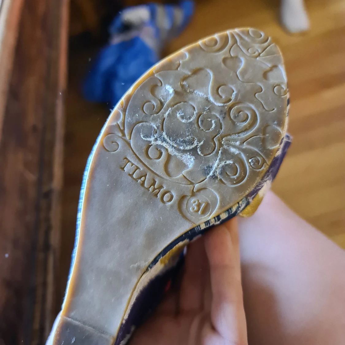 Urläckra klackar från tiamo ⭐ använd få gånger - 90