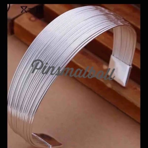  - VINTAGE MEGA FYND SilVERPLÄTERAT ARBAMD  BLANKA SILVER STRÅKAR + STOR TYG ETUIET + *BJUDER PÅ PORTOT 