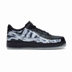  - Air Force 1 Skeleton US 5.5 | EU 38 | Helt nya | Sulan lyser i mörker, mycket wow | Släng iväg ett bud om du vill 