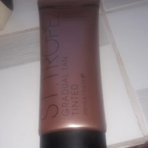  - St Tropez anv en gång. Plus 2 öronhängen