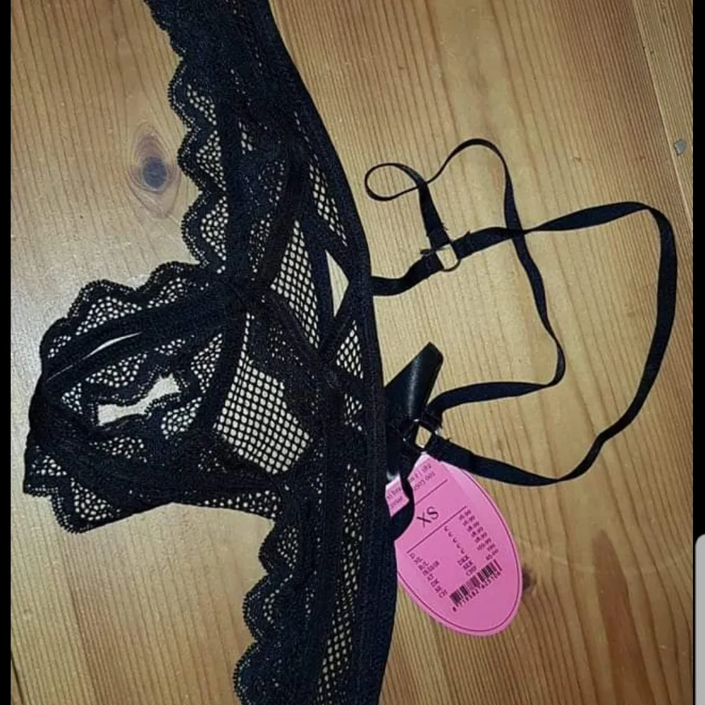 Hunkemöller helt nya  Frakt 11 kr. Övrigt.