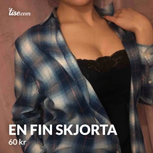  - En härlig blå skjorta som endast är använd en gång! Köpare står för frakt! Märket GAP.