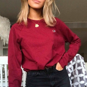  - Championtröja, vinröd, sparsamt använd