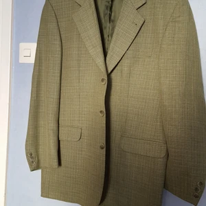  - jätte fin herr kavaj/number one by kappahl/ i strl 50 färgen som du ser på bilden i väldigt bra skick.