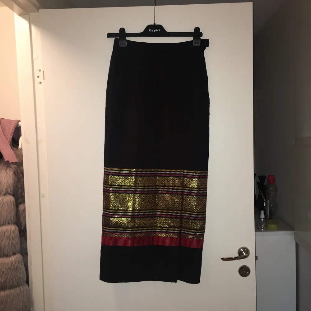 Handgjord Thai kjol. Kjolar.