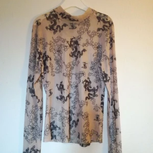 Mesh storlek M - Mesh topp storlek M. Frakt tillkommer 