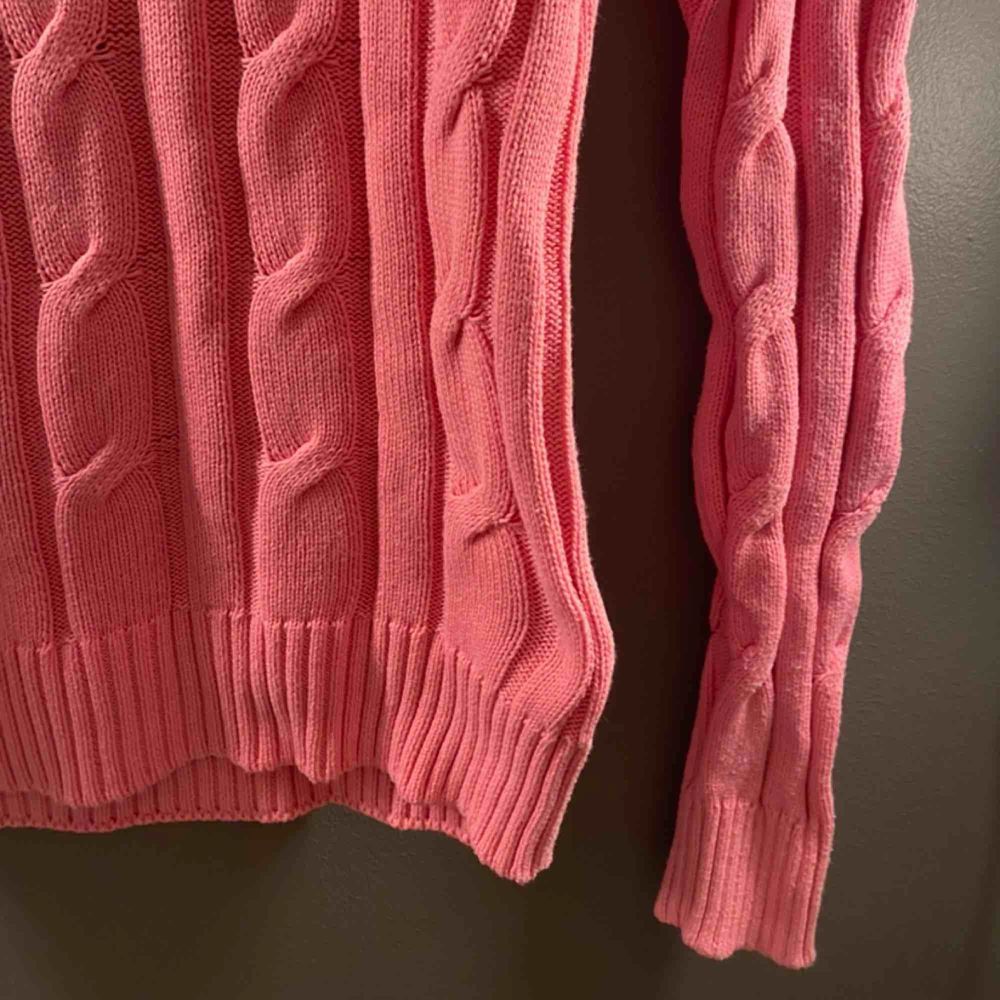 Rosa tröja från ginatricot  Aldrig använd. Tröjor & Koftor.