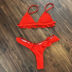  - En röd bikini beställd från Shein, helt oanvänd. 🌼 60:- frakt 