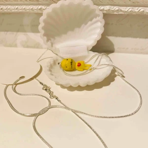  - 😱Nytt silversmycke silver 925 med en mumie. Se på bilderna leveras med en Snäck etuiet. Leveranstid:1-3 vardagar. 🤕