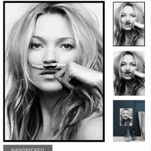  - En stilren tavelposter på Kate Moss från Desenio. Har endast suttit på min vägg i några år och är i helt nyskick. Har inte ens flyttat på den sen sekunden den blev upphängd. Orginalpris 699kr. Säljer för 499kr. Storlek 50X70cm