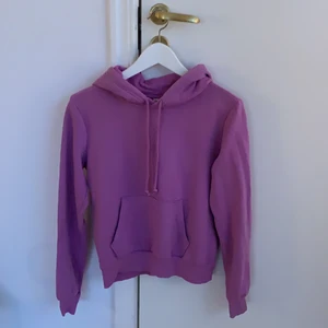 Lila hoodie - Lila hoodie från h&m