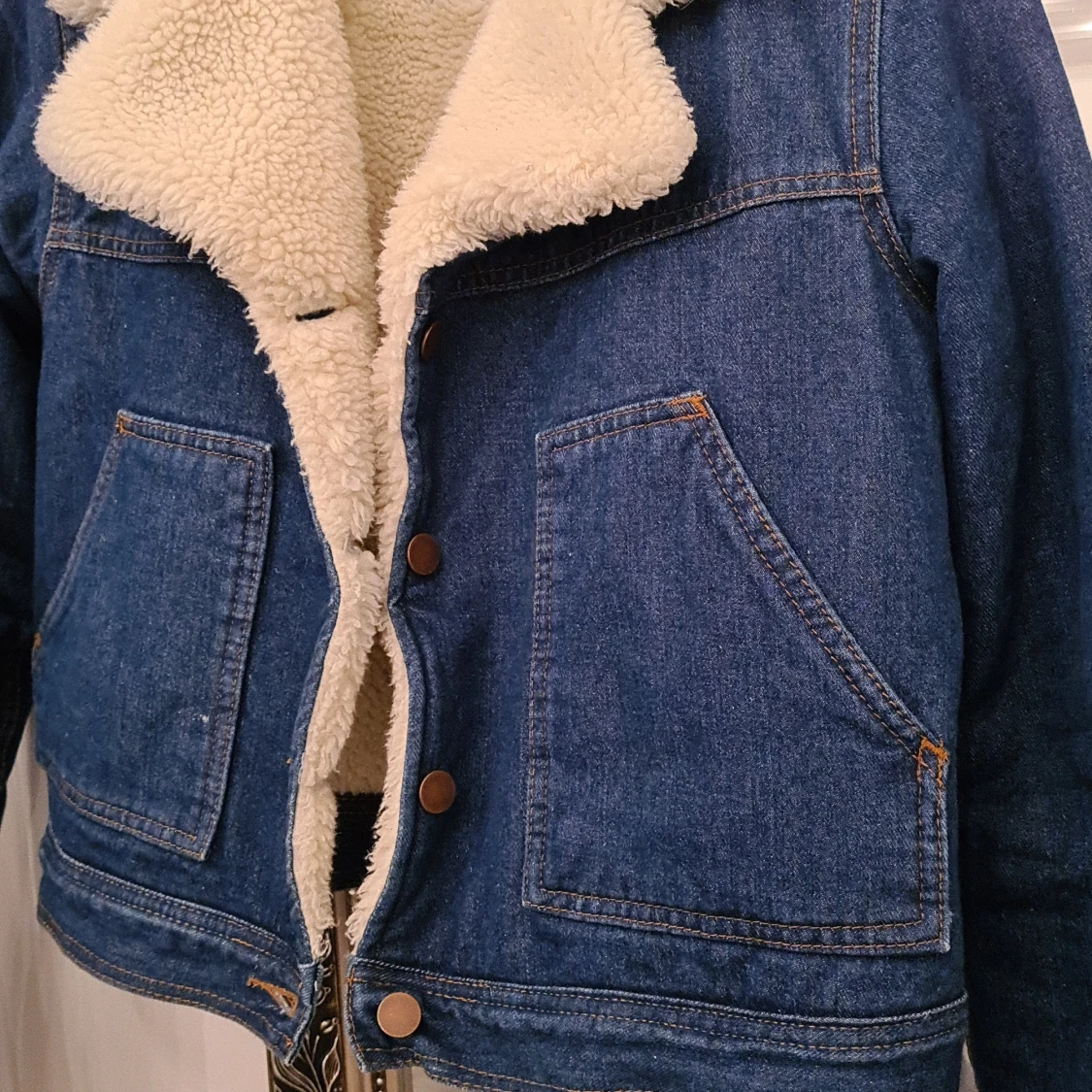 Fodrad snygg jeansjacka stl 12 uk är en Medium/38 - 90