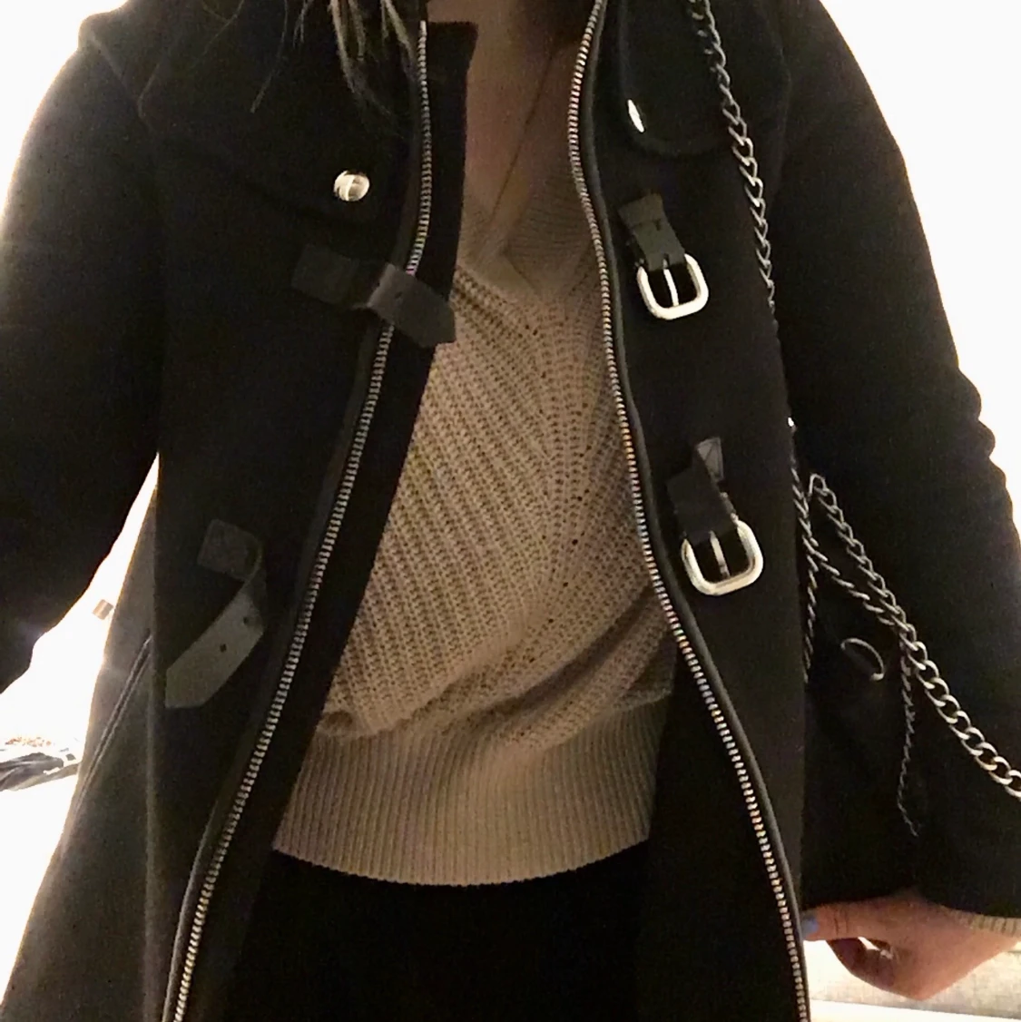 Kort kappa med silverdetaljer - 90