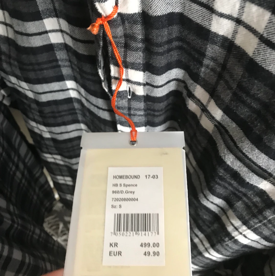 Svart/vit flanellskjorta Small - 91