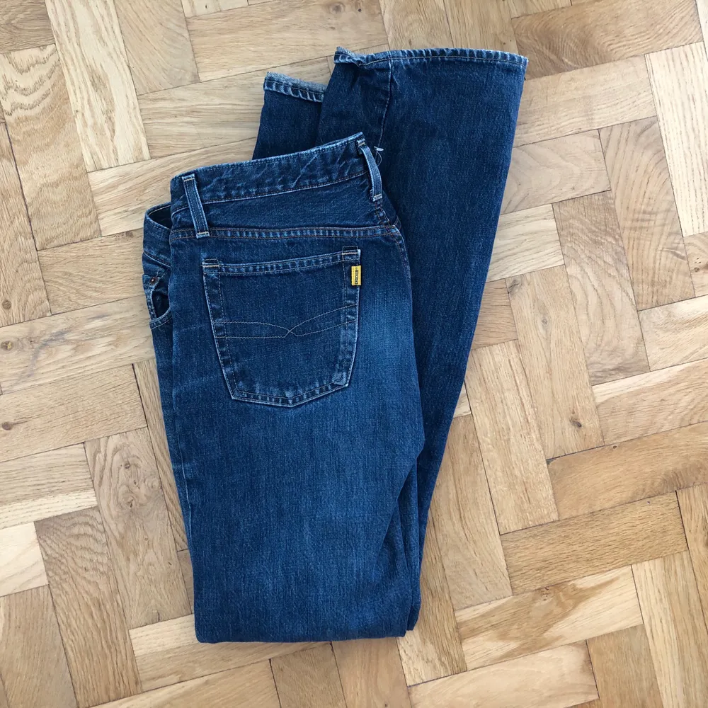 Superfina jeans från chocker i bootcutmodell. W31 L34. Jeans & Byxor.