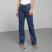 Weekday jeans i modellen Row och färgen win blue. De är i storlek 25/32. Jag är 177 och de passar perfekt i längden på mig.