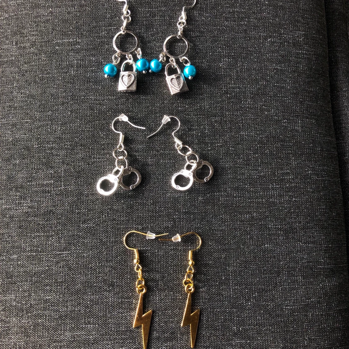 Handgjorda örhängen🤩