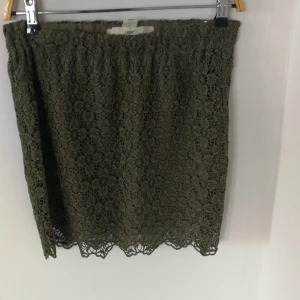 H&M lace skirt - 38 size H&M skirt