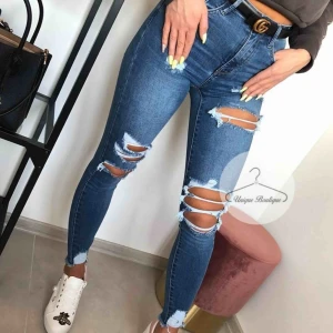  - Ligger forfarande i förpackningen 