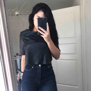  - Jättesnygg topp, knappt använd. Storlek xs/34