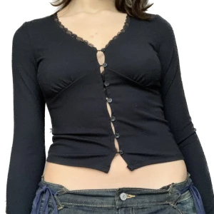 Svart topp - Svart långärmad 