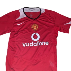 Man United Vodafone Fotbollströja - Strl S