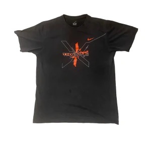 Nike T-shirt  - Cool vintage Nike T-shirt❤️‍🔥❤️‍🔥 i bra skick😊