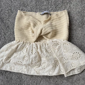 Zara topp - En somrig topp från zara. Aldrig använd men har inte prislappen kvar. Jätte fin nu till sommaren men jag tycker inte den passar mig. 
