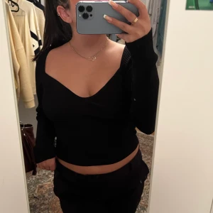 Zara topp - Helt oanvänd topp från zara! Så fin 💕 köparen står för frakt! 