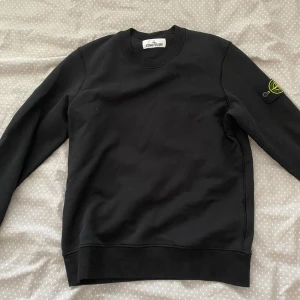 Stone Island tröja - Strl S  10/10 skick