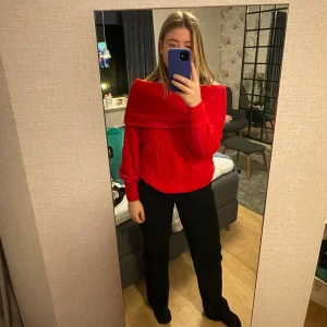 Stickad tjocktröja - Fin tröja men kommer inte till användning för mig  Aldrig använd  Strl XS passar även S och M