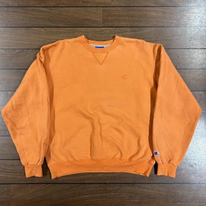 Champion Sweatshirt - Extremt snygg vintage Sweatshirt i storlek M passar S-M! Bara att skriva om du undrar något🙏