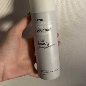 Värmeskydd - indy beauty - Säljer detta helt oanvända indy beauty värmeskyddet då det inte kommit till användning som jag trott 