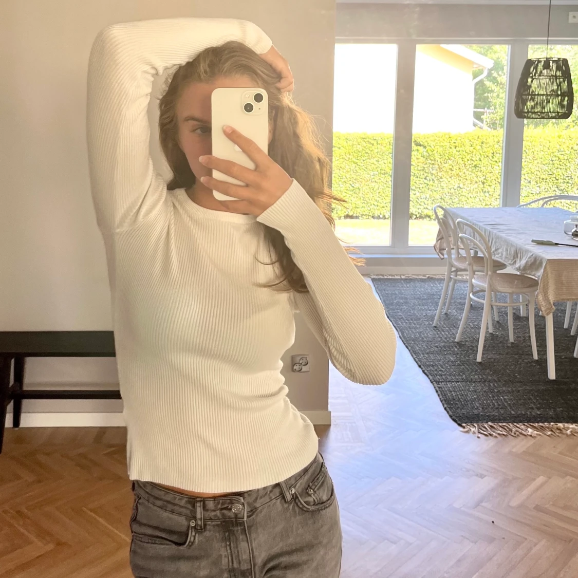 Ribstickad tröja🤍