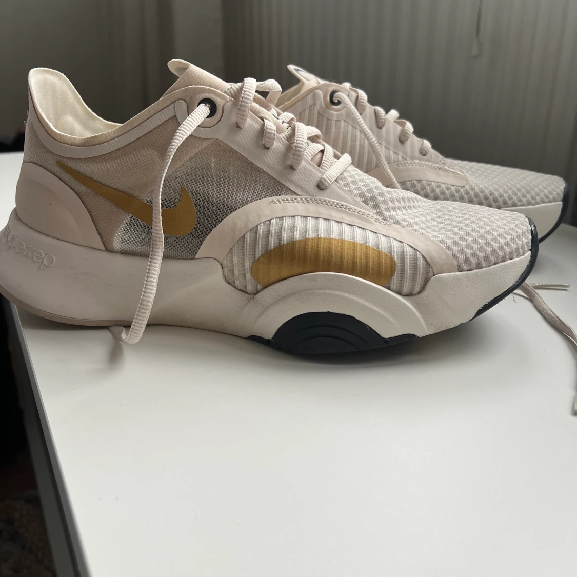Nike löparskor/springskor/träningsskor superrep go
