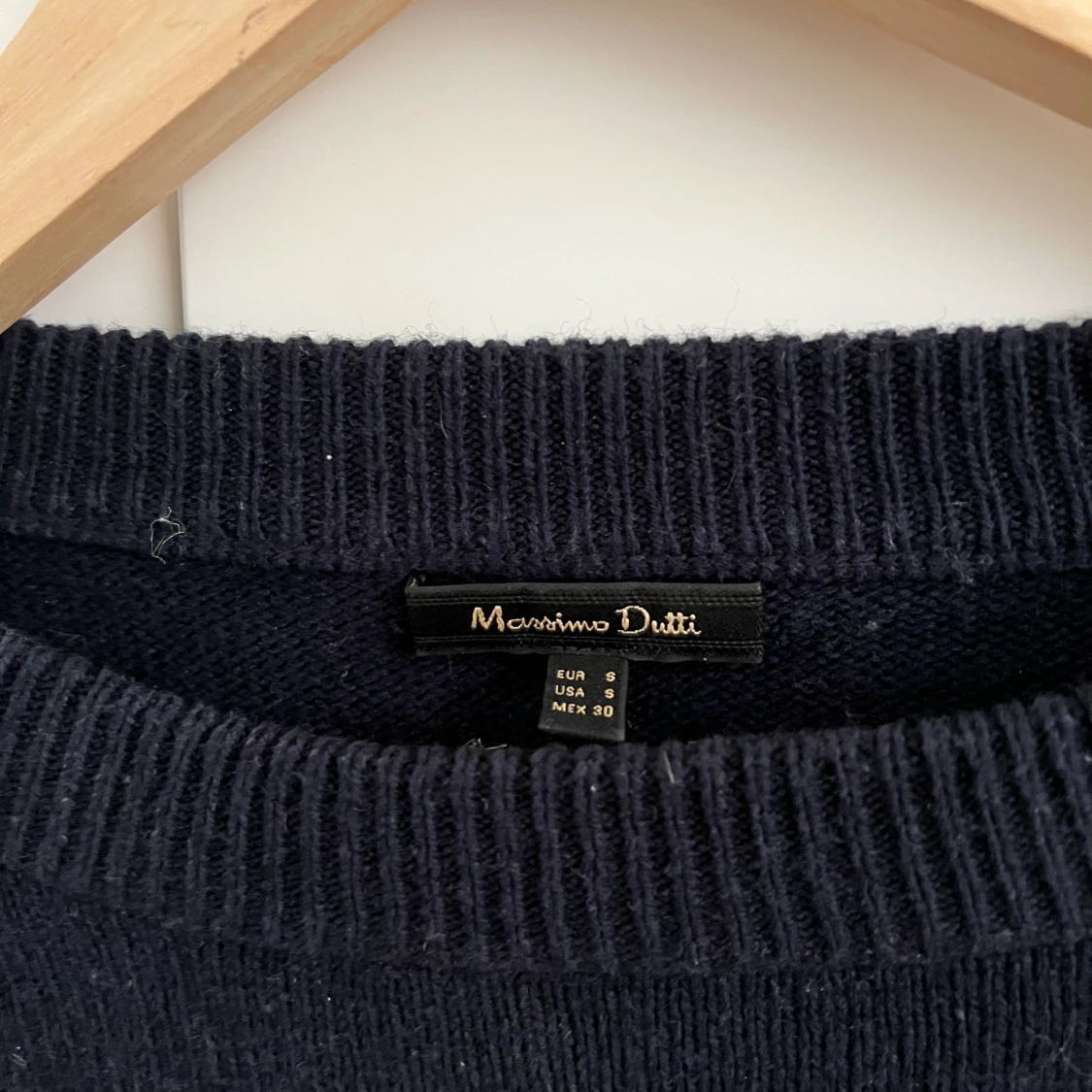 Stickad tröja med band - 90