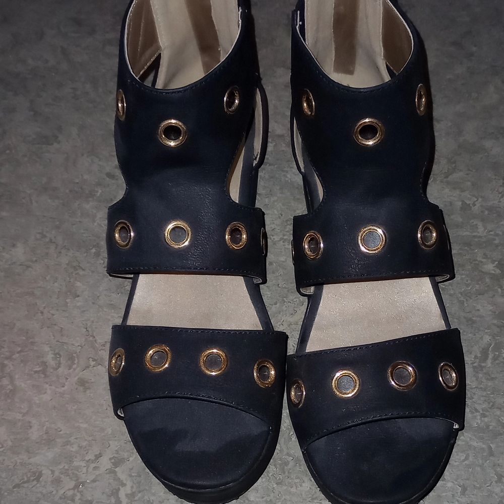 Svart Tuffa sandaler - Skor | Plick Second Hand