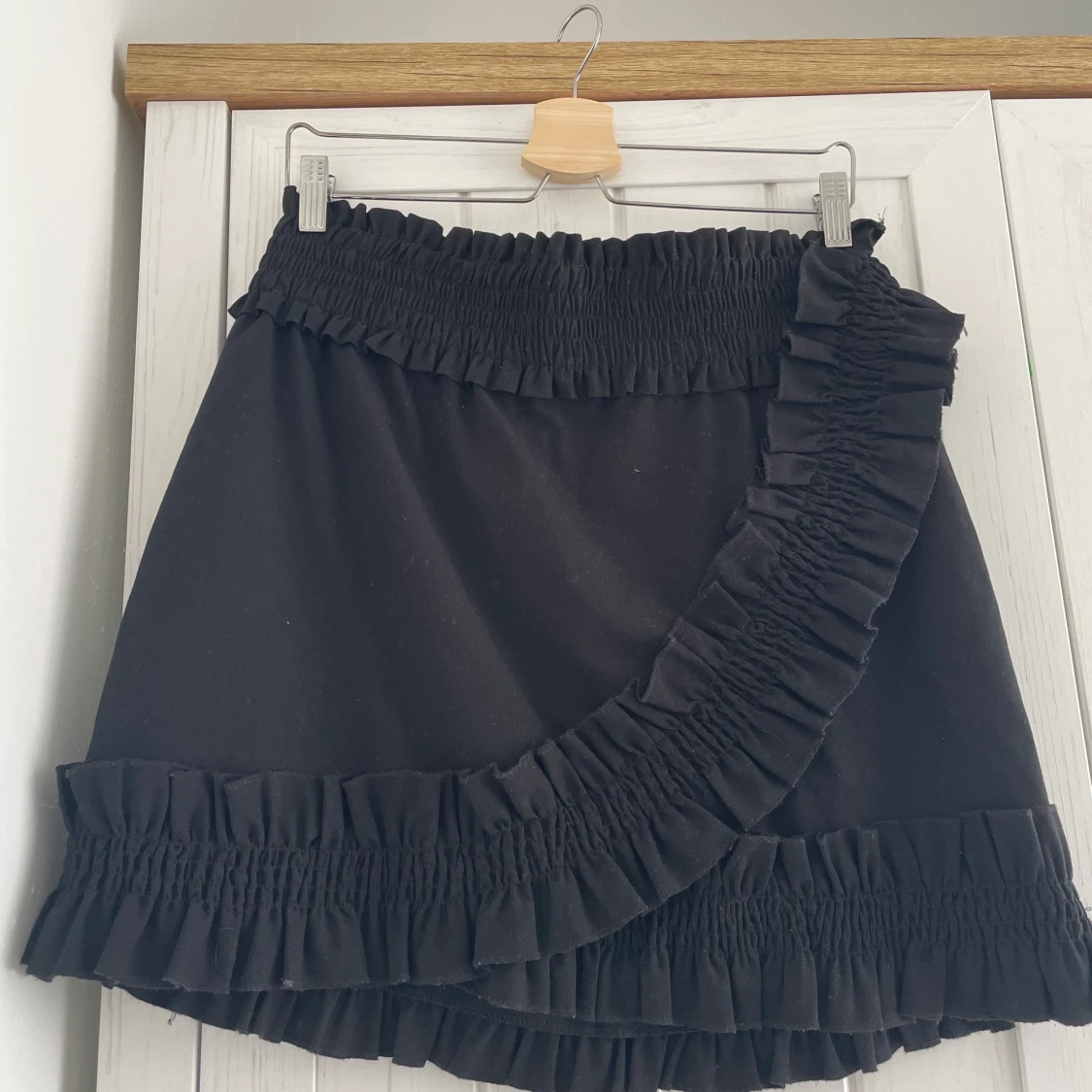 Monki skirt with ruffles