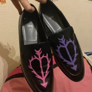 Punk skor - Dom va för små för mig, free frakt och kan mötas 