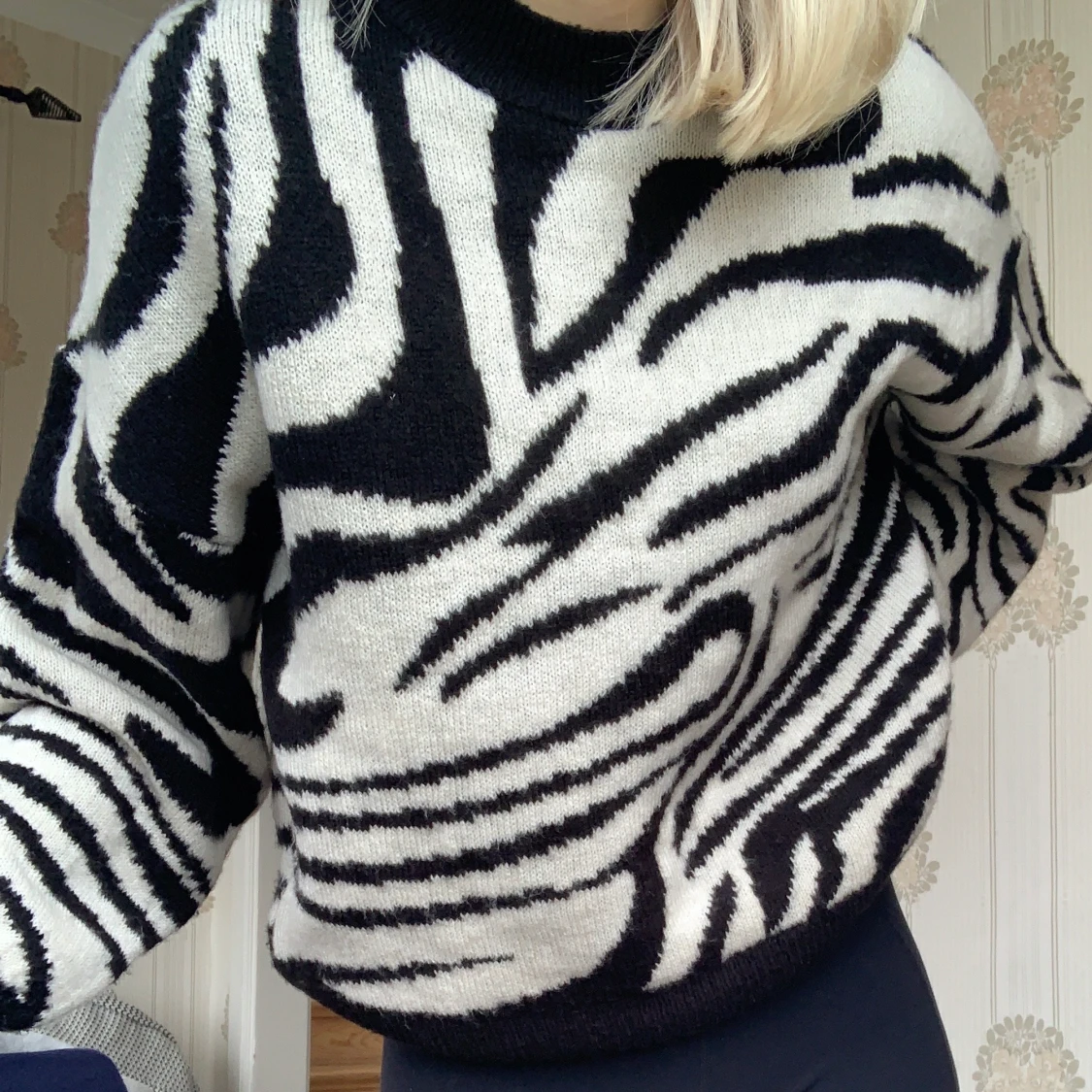 Stickad tröja