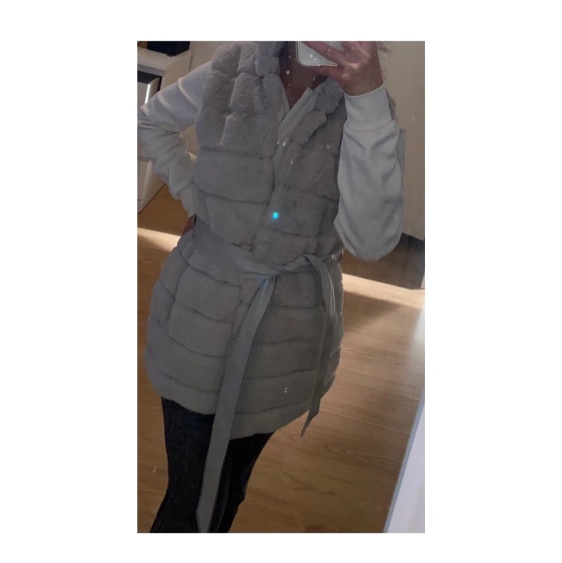 Pälsväst strl XS-S (34) - 90