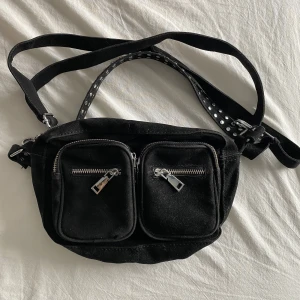 Väska - Svart noella väska i väldigt bra skick!