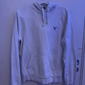Gant Hoodie - S - Strl: Small (S) Använd, bra skick  Hämtas i Nacka