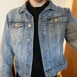 Denim jacka - Jätte fint denim jacka