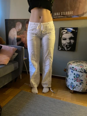 Linne byxor - Jätte fina linnebyxor med mycket fina detaljer