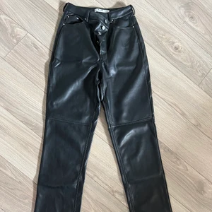 Skinnbyxor  - Använda 1 gång som nya storlek xs 